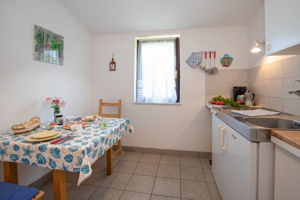 Kitchen and dining area