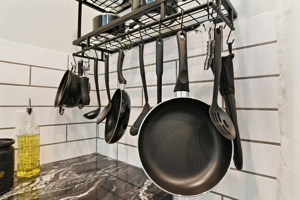 Brand new pots/pans (fall 2021)