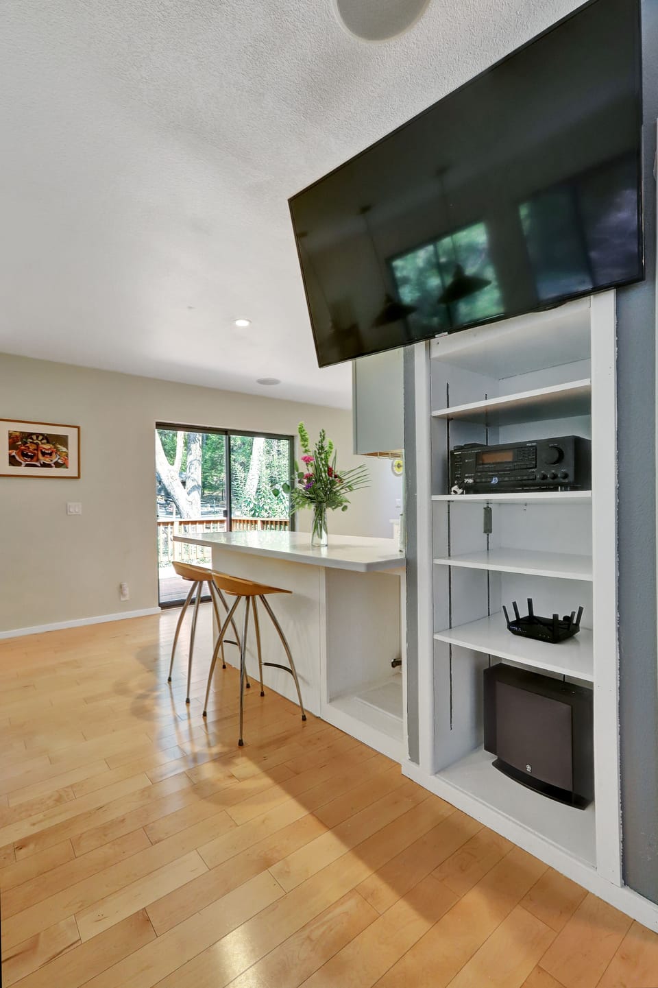 Internet connected TV