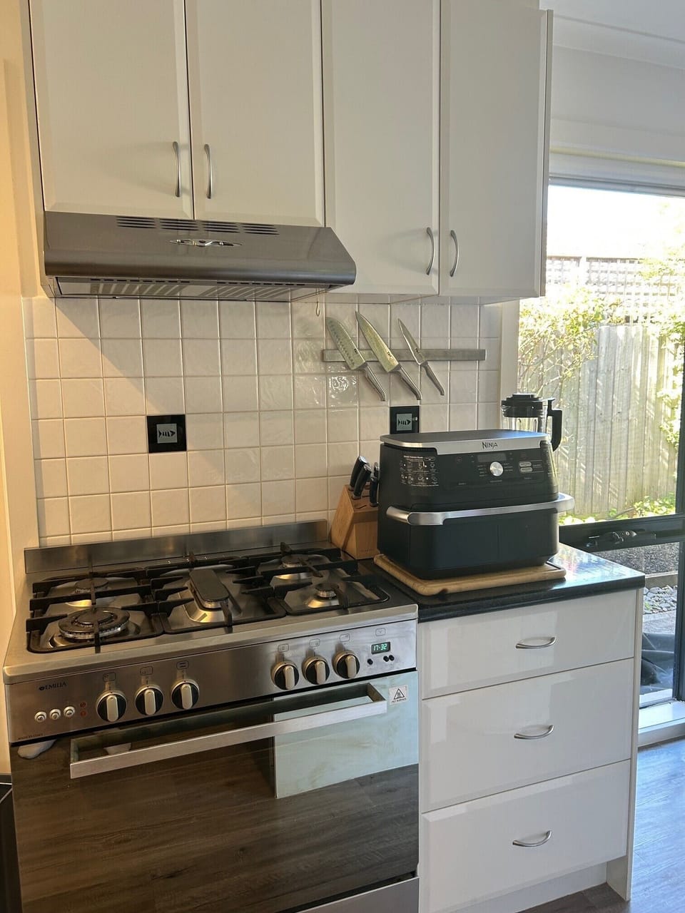 Second oven and air fryer