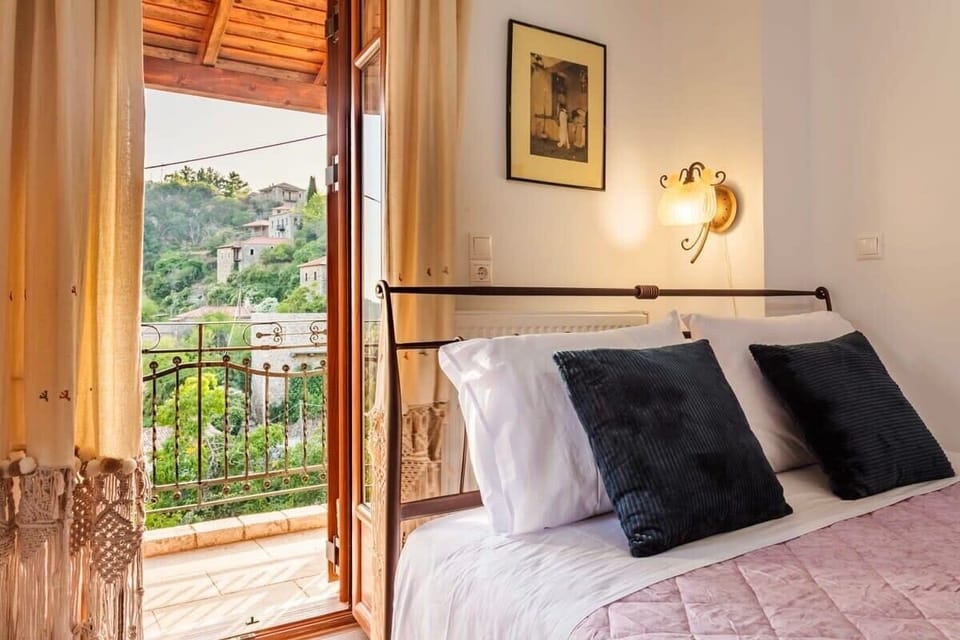 Bedroom 1: Cozy double bed