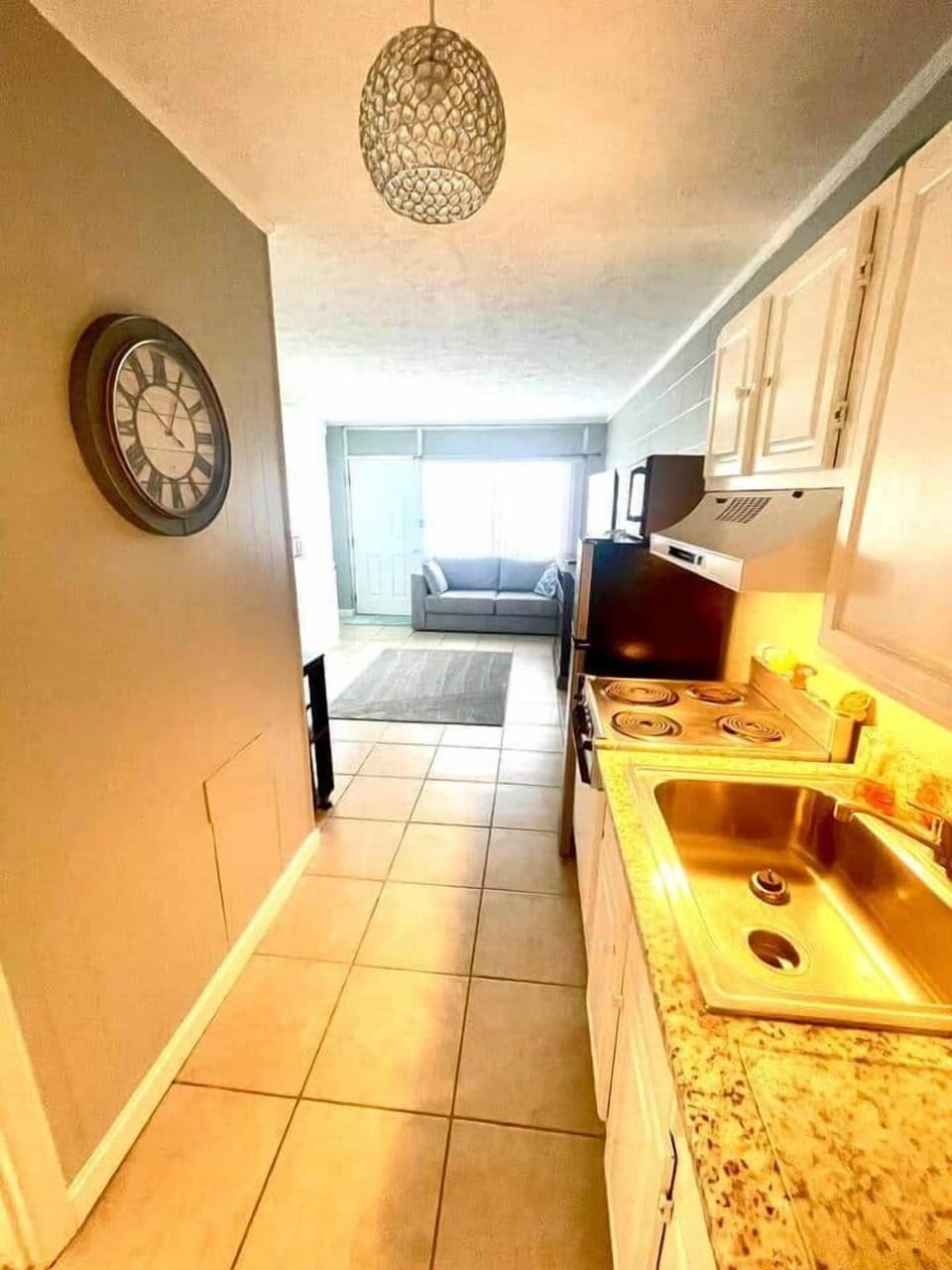 Fully equipped kitchen