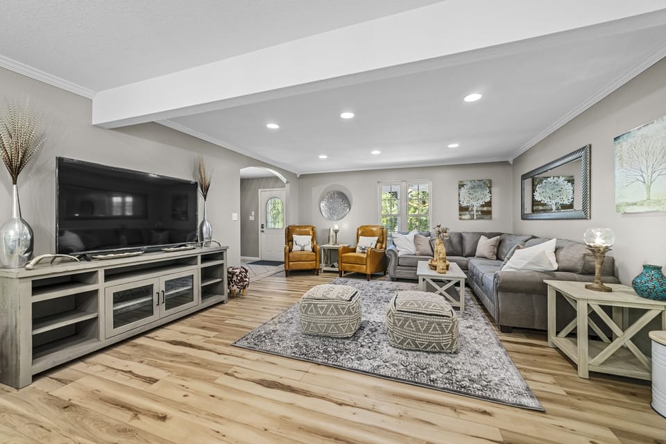 Main Level Living Room 