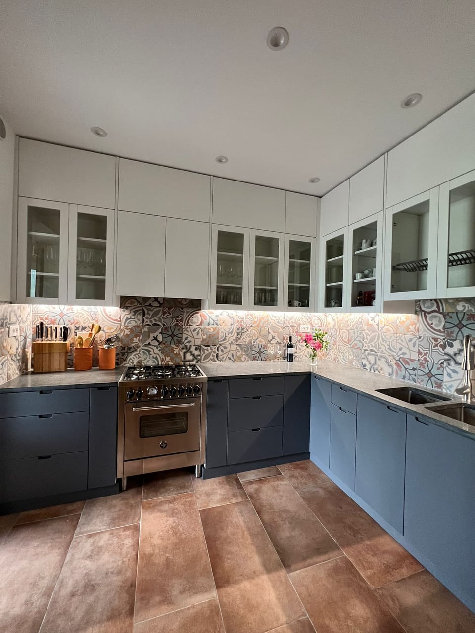 Upgraded and fully stocked kitchen