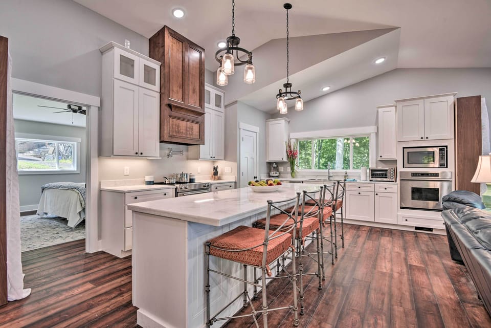 Kitchen | Fully Equipped | Stainless Steel Appliances
