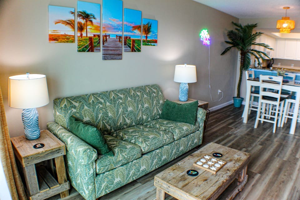Main couch and pull out bed if needed