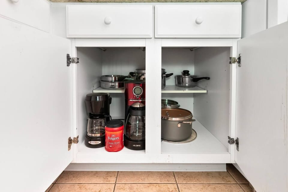 Cooking essentials provided.