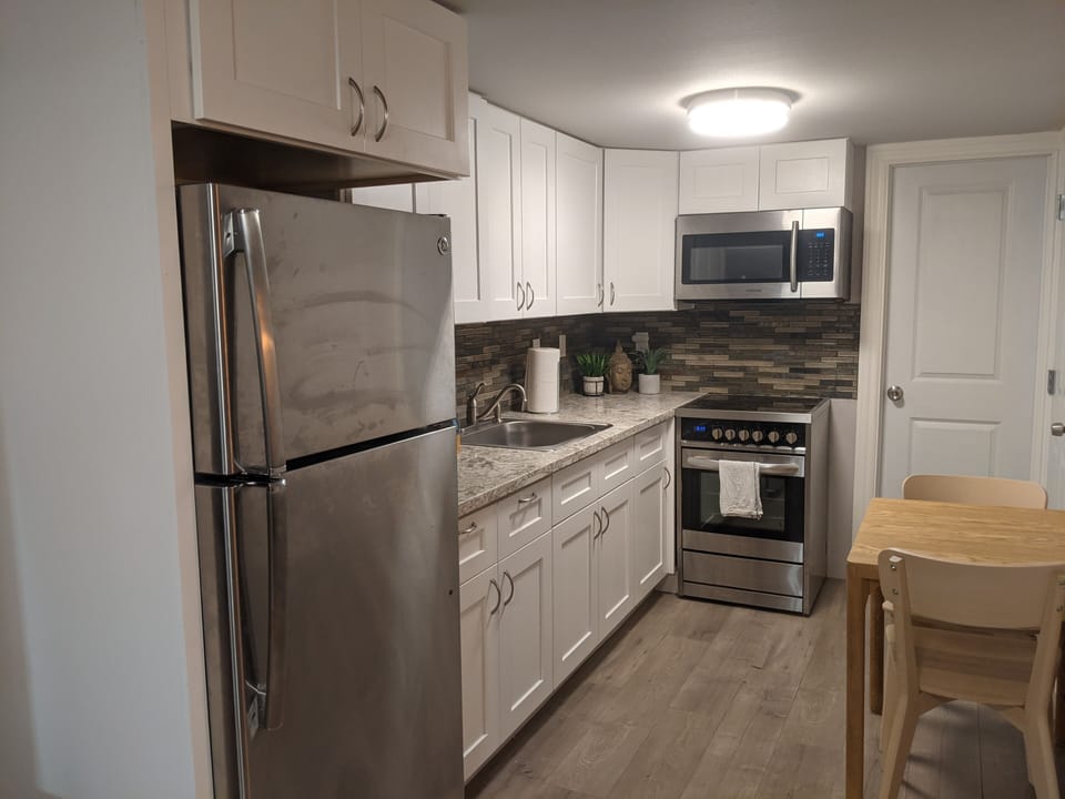 full kitchen
