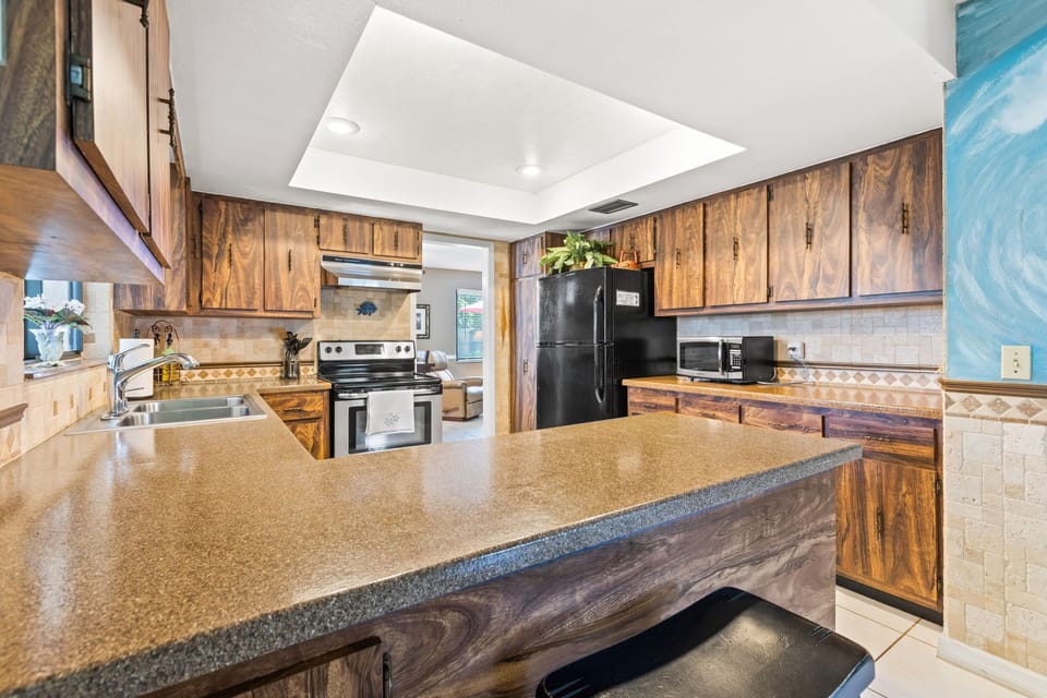 All the kitchen items you need.