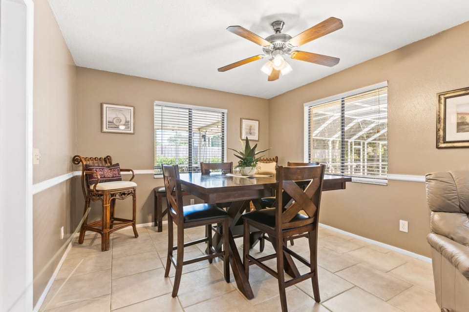 Dining room just off of the kitchen and living room.