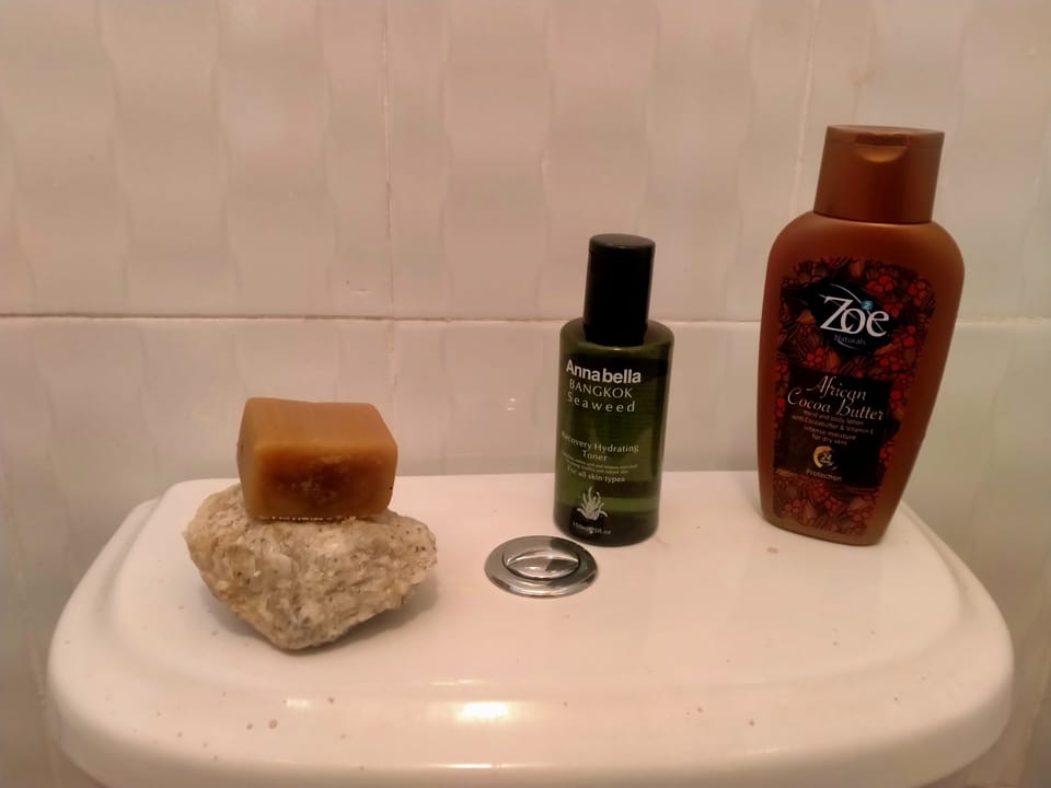 Bathroom amenities