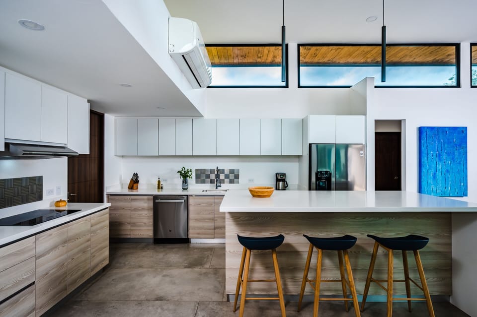 Make delicious meals! This kitchen is all set for you!