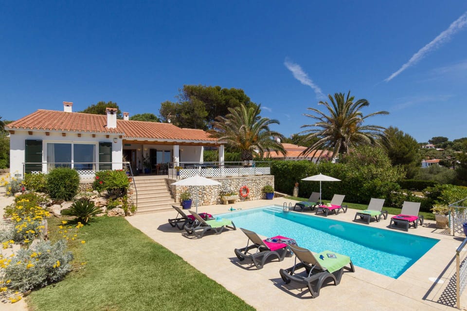 Villa Paradis image