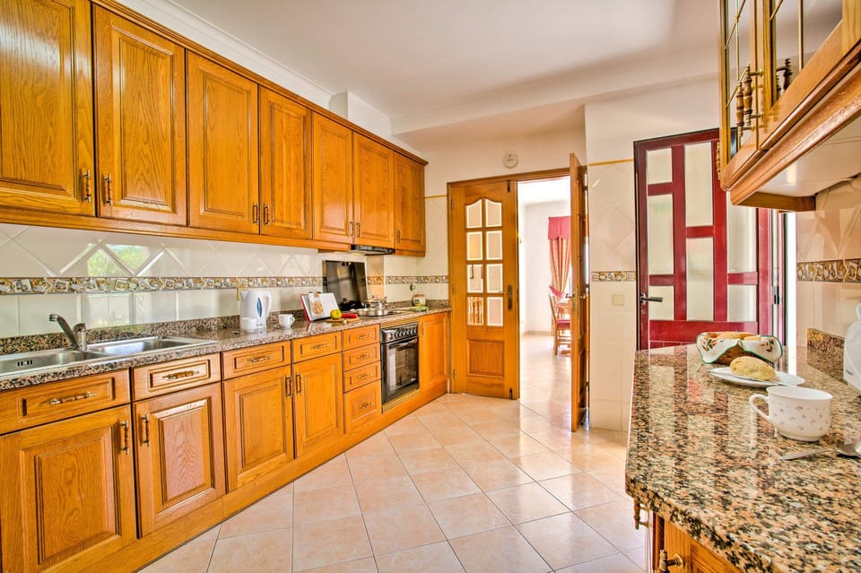 Villa Miraflores image