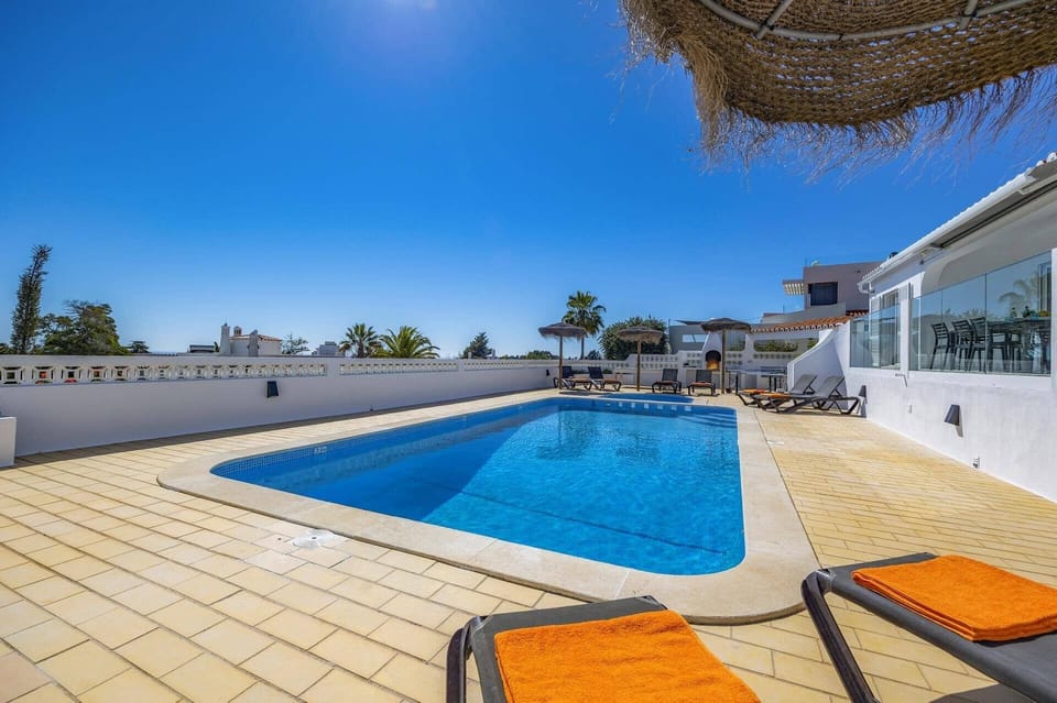 Villa Farol image