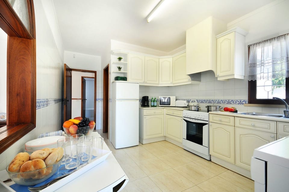 Villa Medeira image