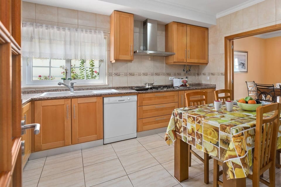 Villa Carvalho image