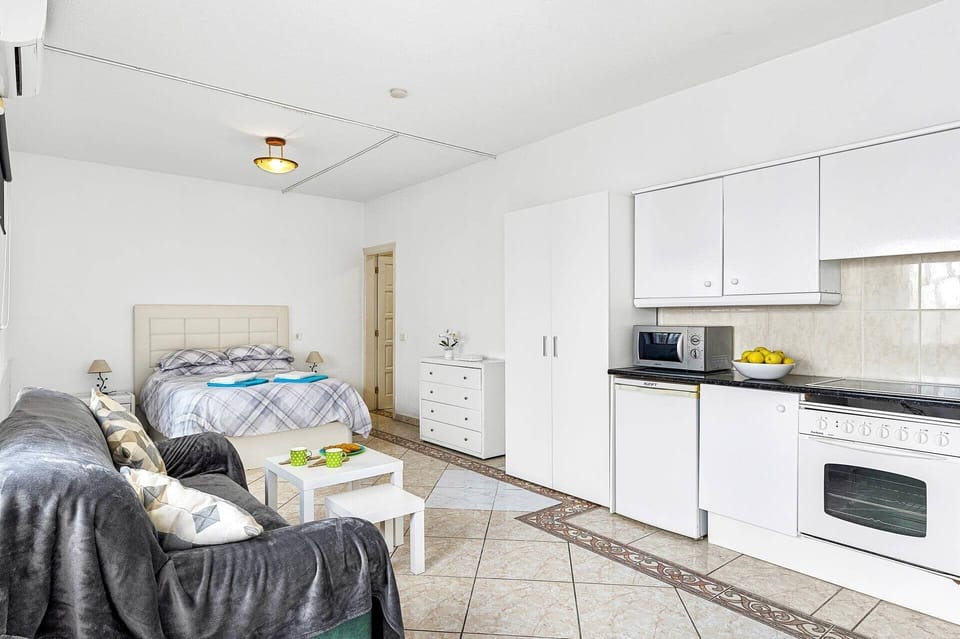 Villa Blanca Salvaje image