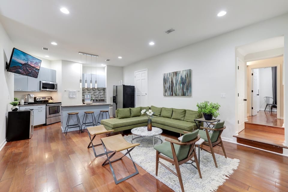 Kitchen/Living/Dining room