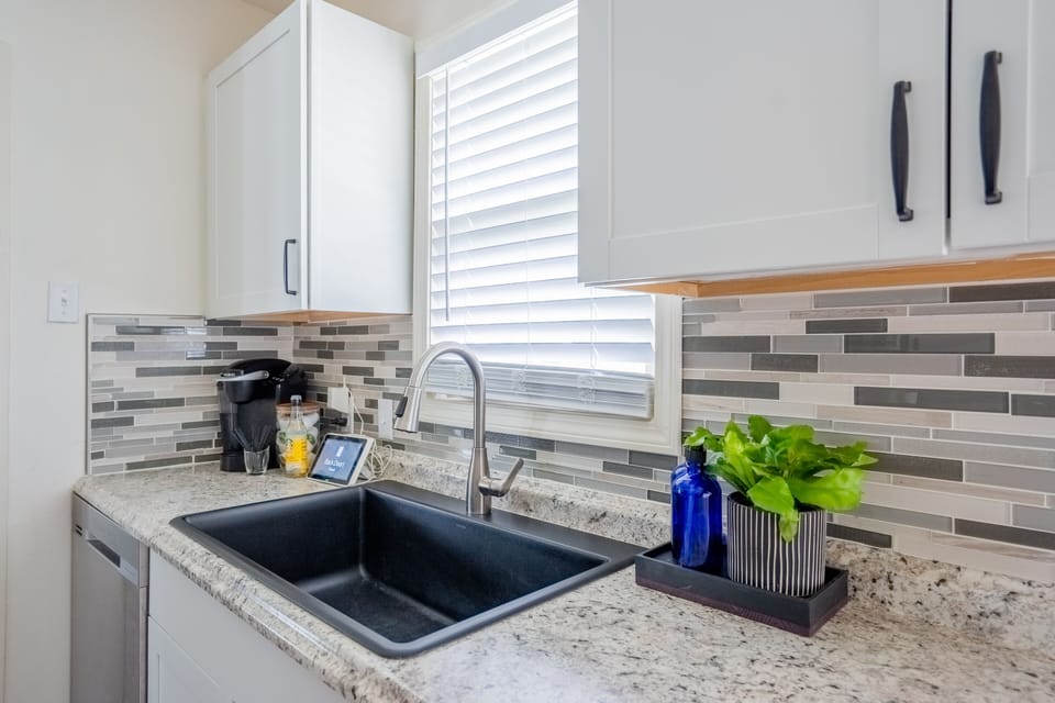 You will LOVE this black, farmhouse sink!