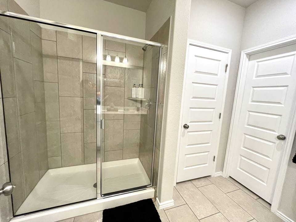 Master bathroom downstairs 