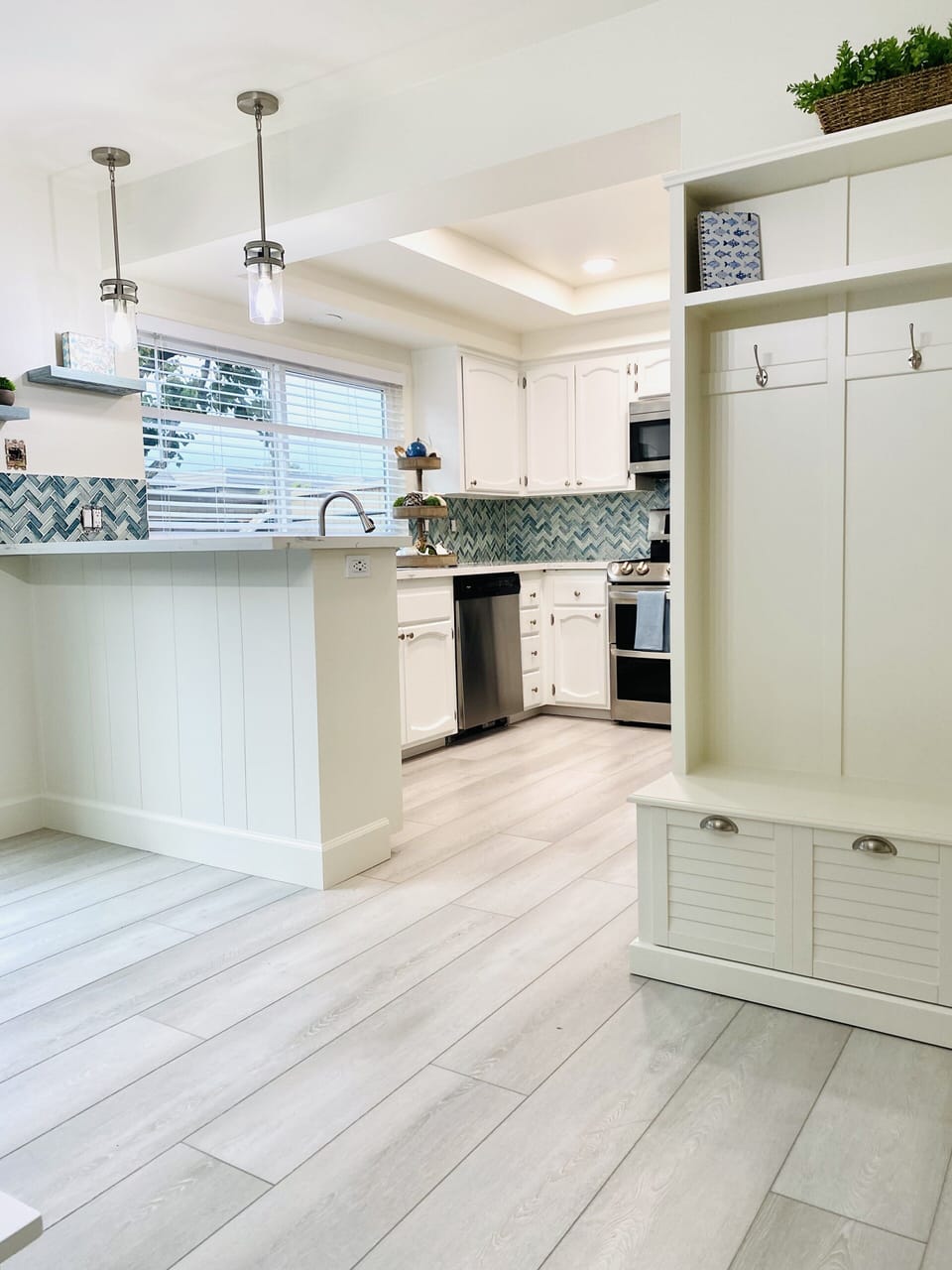 Bar has 2 stools for more seating 