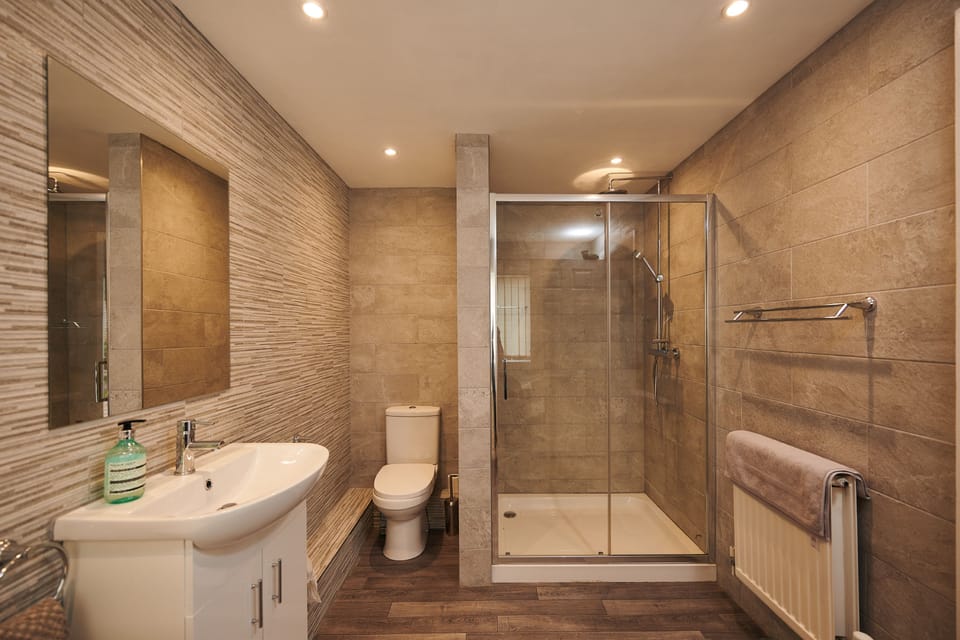 ensuite shower room