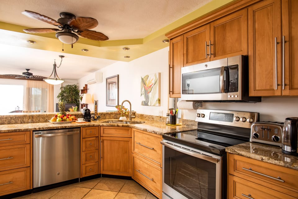 Full kitchen