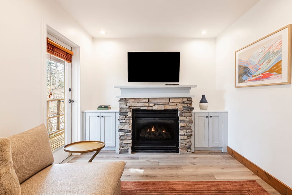 Gas fireplace and smart TV in living room