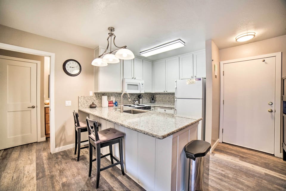 Kitchen | Fully Equipped