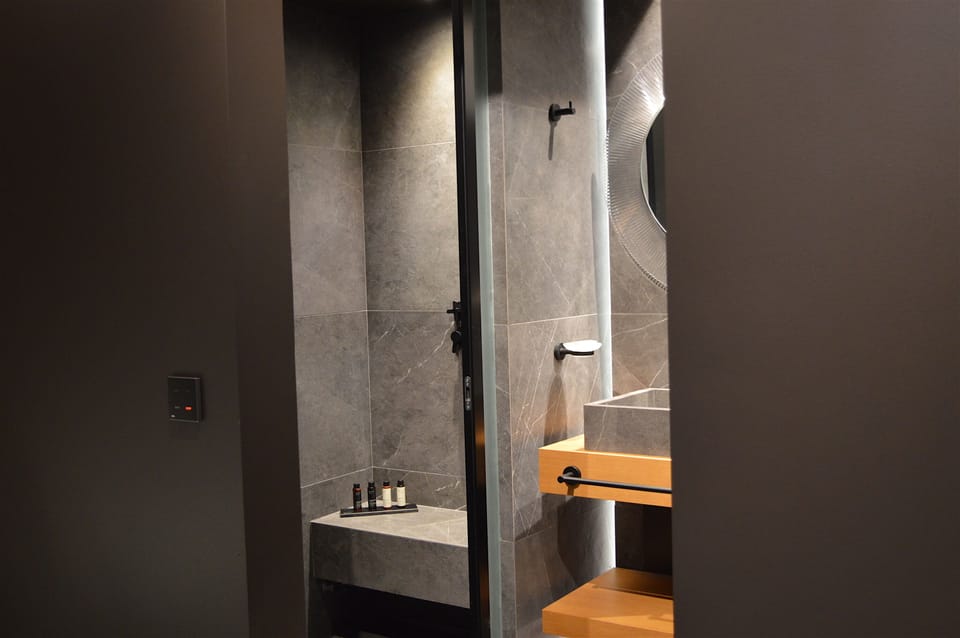 shower with hammam