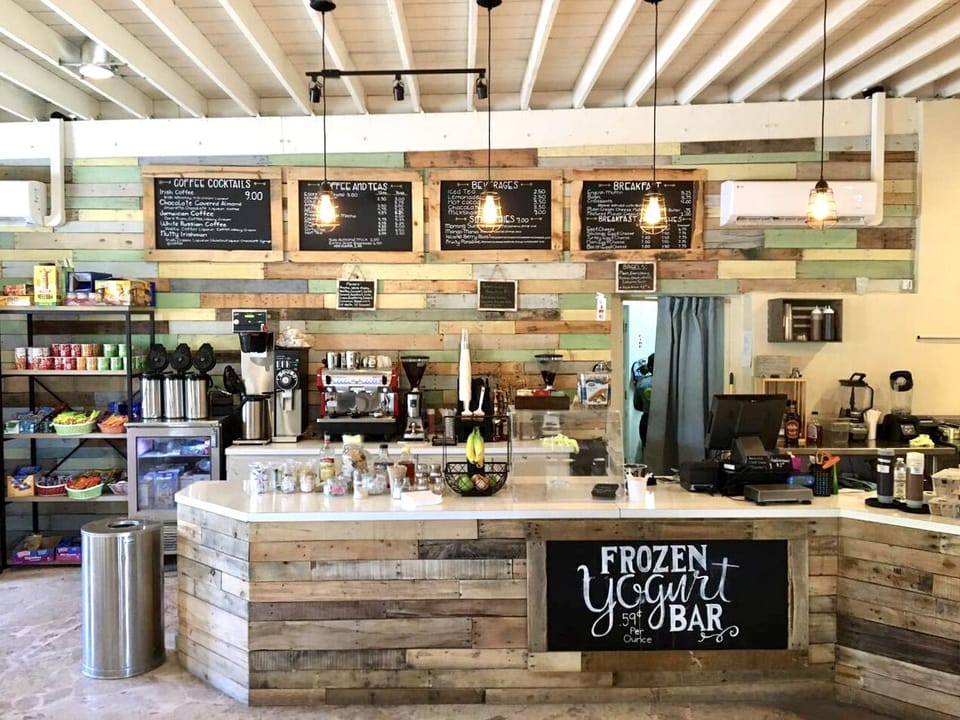 Beach Buzz breakfast, coffee, sandwiches, ice cream and shop