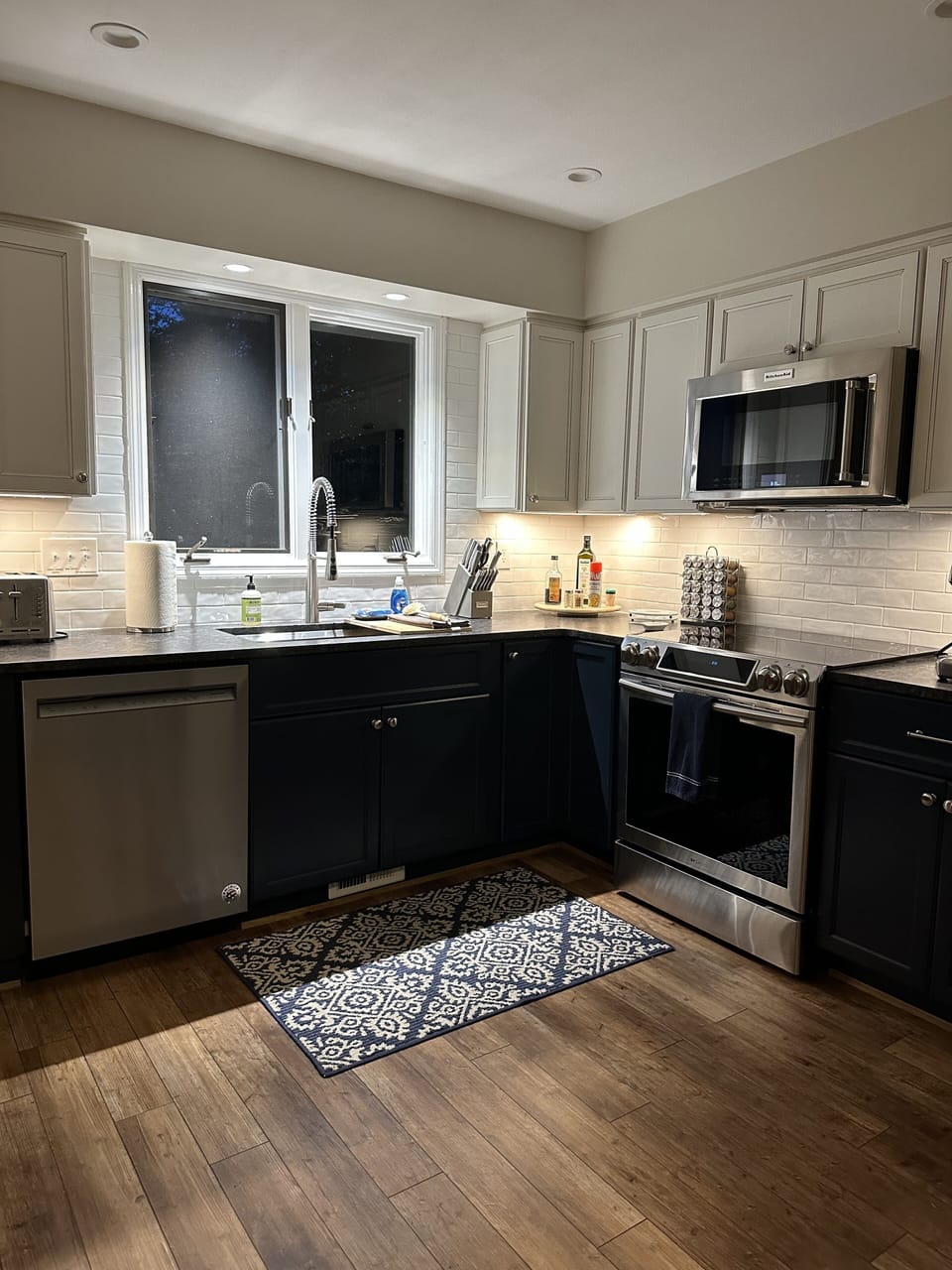 Totally remodeled state of the art kitchen! All new stainless appliances. 