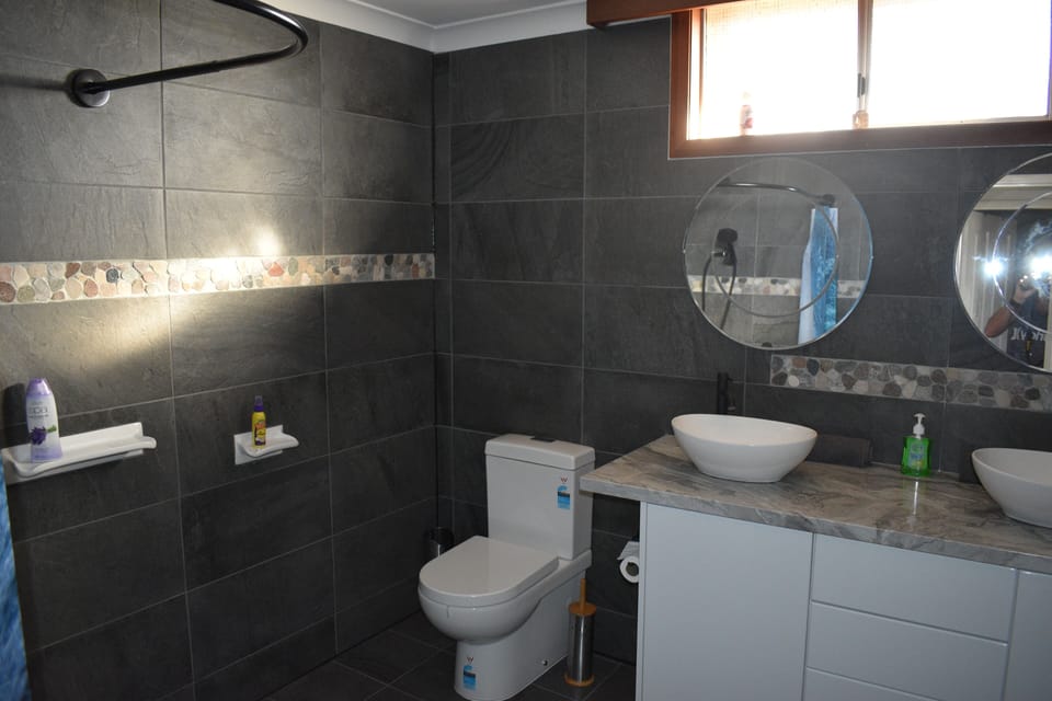Bath room 1