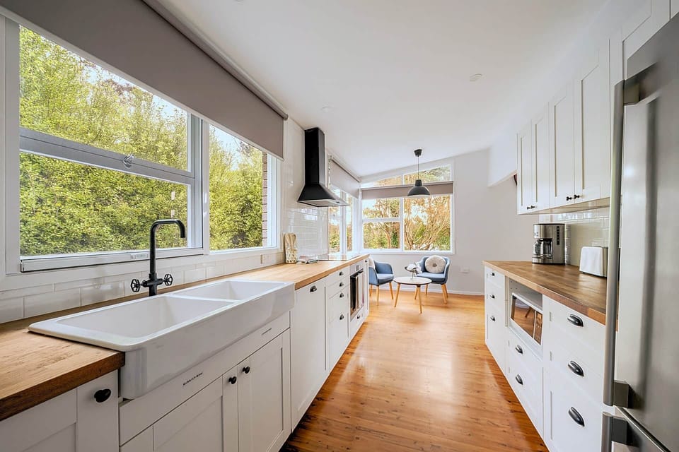 05 kitchen