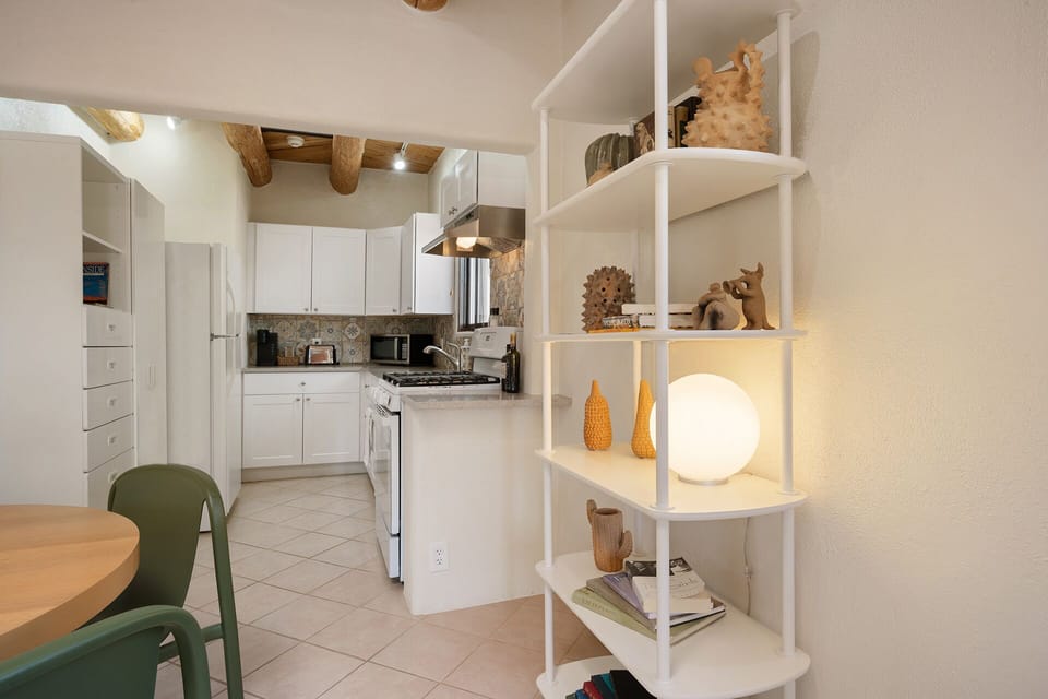 Kitchen/dining area.