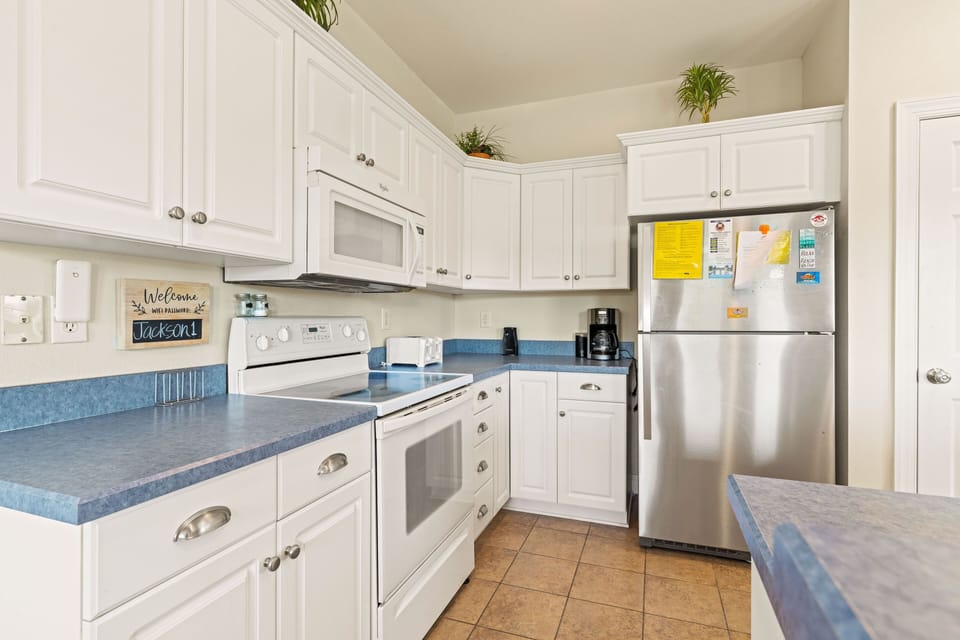 Kitchen - Mid Level