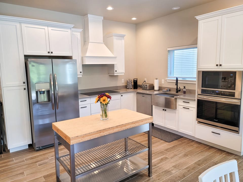 Fully stocked kitchen