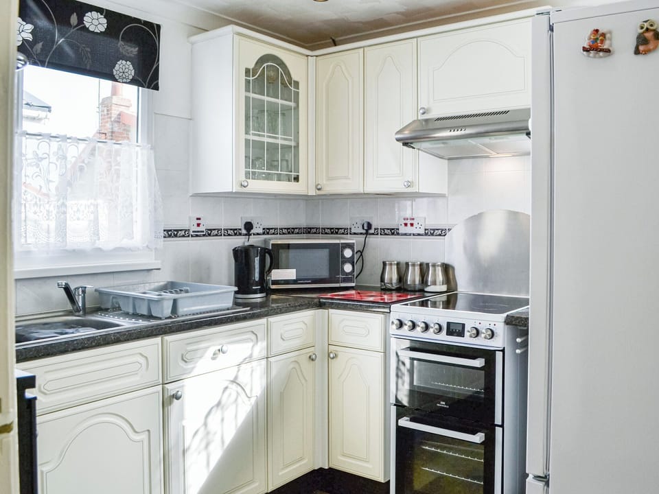 Kitchen | Enjoy Your Stay Cottage, Bridlington