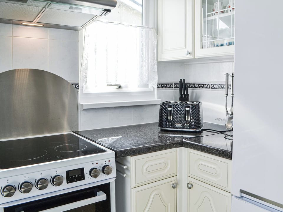 Kitchen | Enjoy Your Stay Cottage, Bridlington
