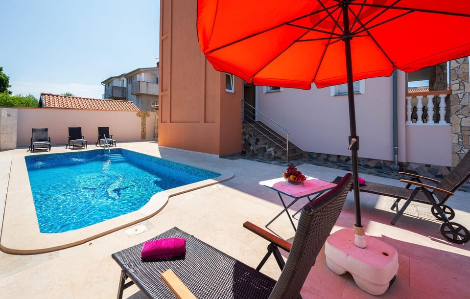 pool