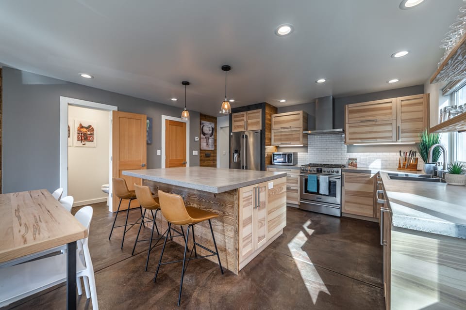 Kitchen and Counter Stools
