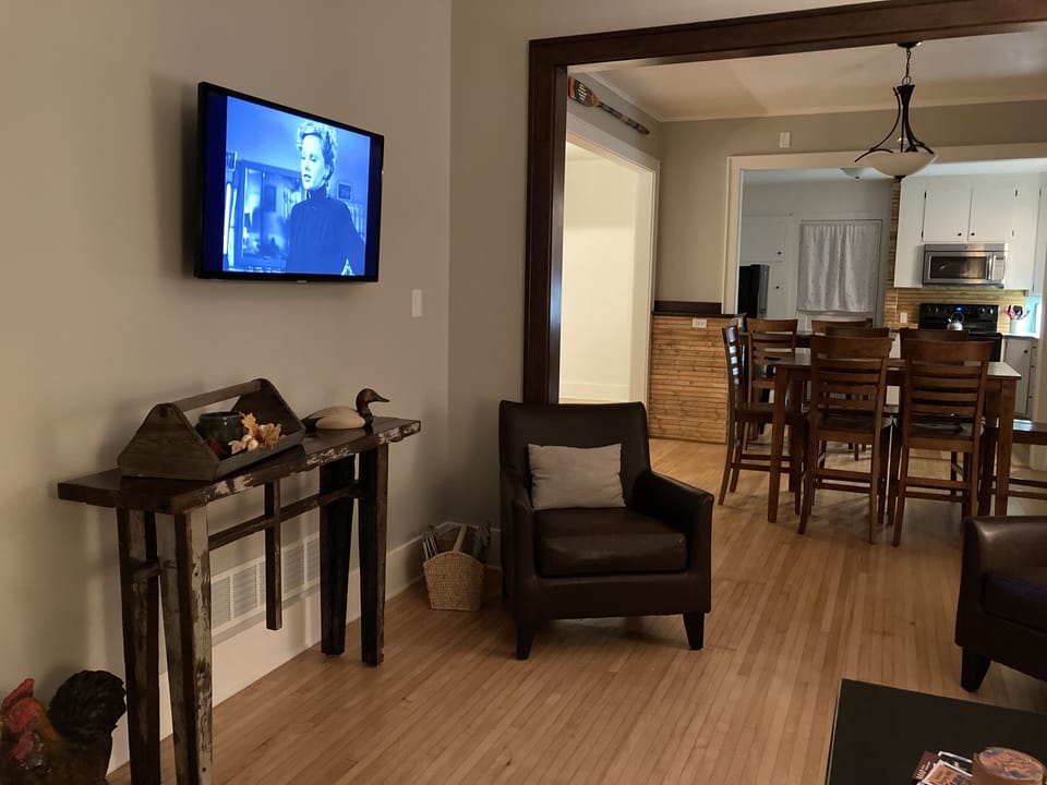 Wall mount TV.