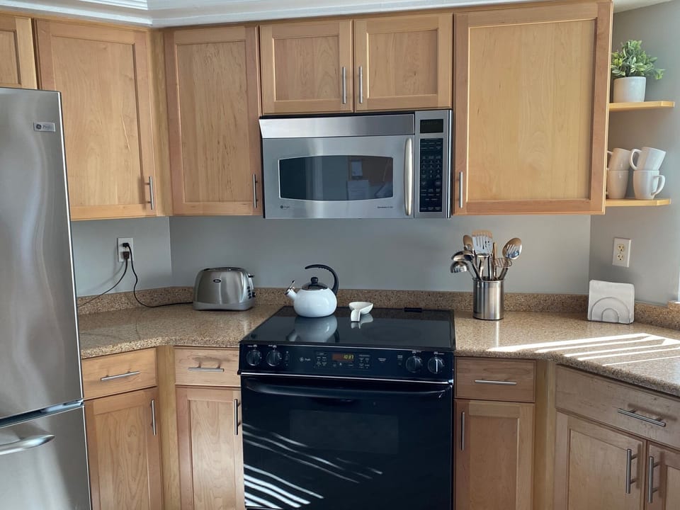 Stove and microwave.