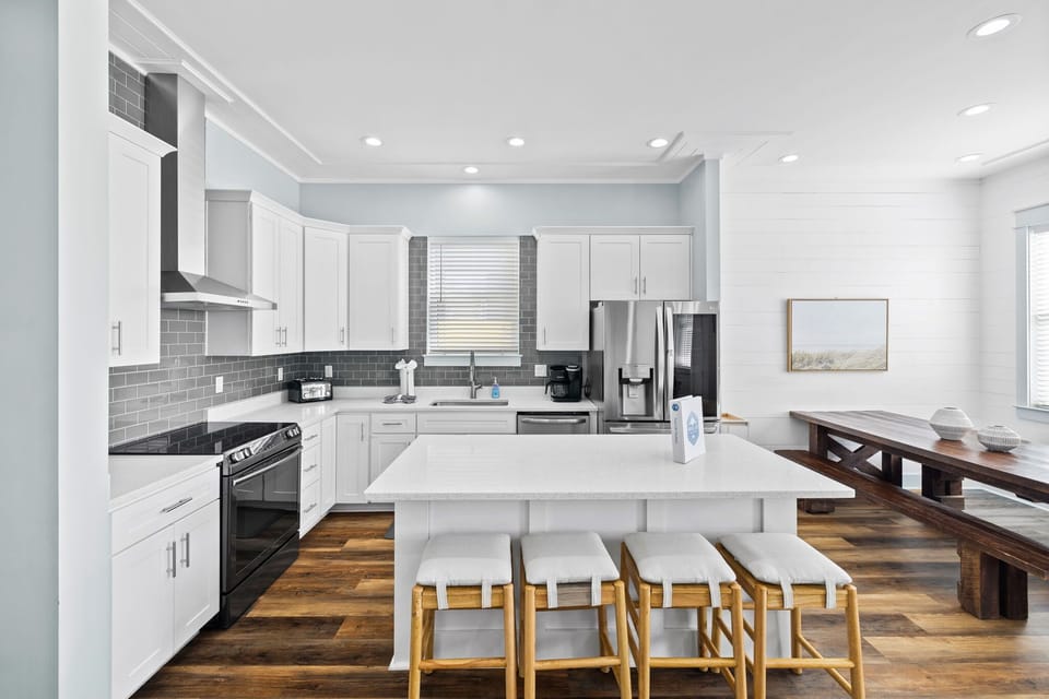 Kitchen island with seating.