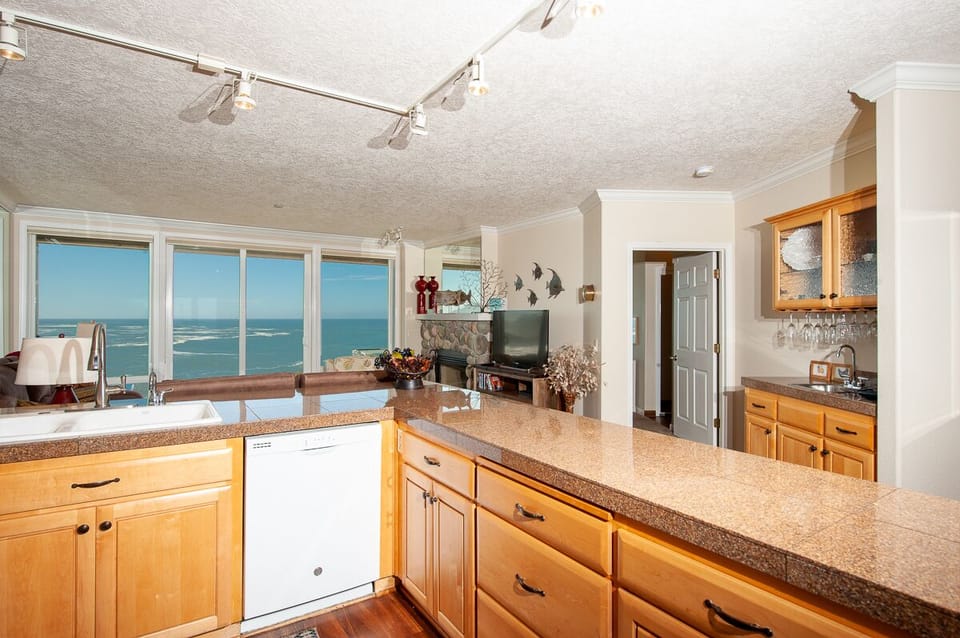 Full Kitchen