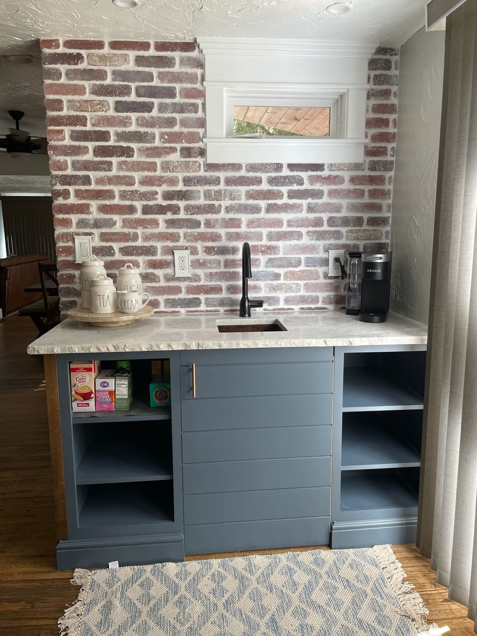Coffee bar with Keurig