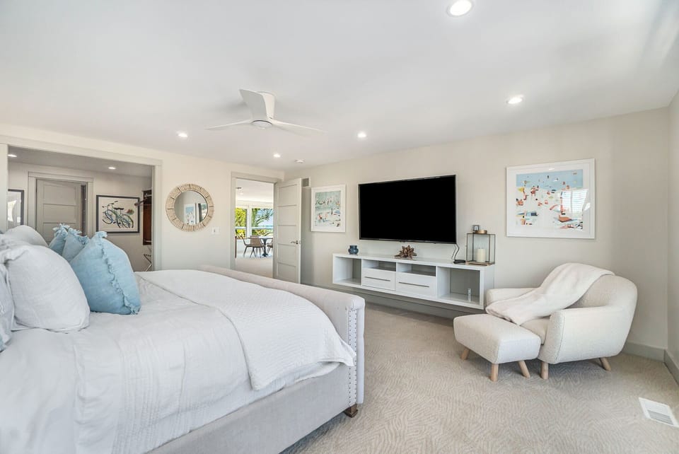 Amazing light and views of the lake in the 3rd level main master suite