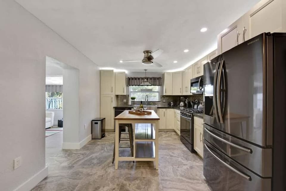 Kitchen is equipped with cooking essentials, coffee maker, oven, microwave, refrigerator etc! 