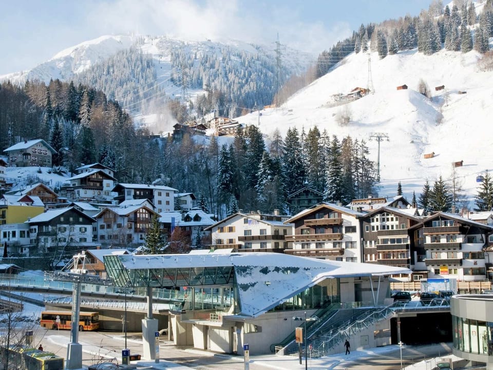 Surroundings [winter] (1-5 km)